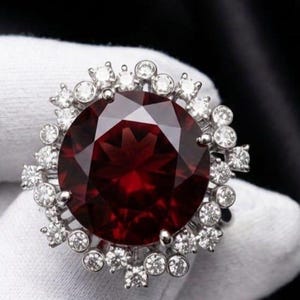 Runder Ring mit rotem Granat und Halo-Fassung, Statement-Ring aus 925er Sterlingsilber, Vintage-Verlobungsring mit floralem Muster, ideales Jahrestagsgeschenk für Sie