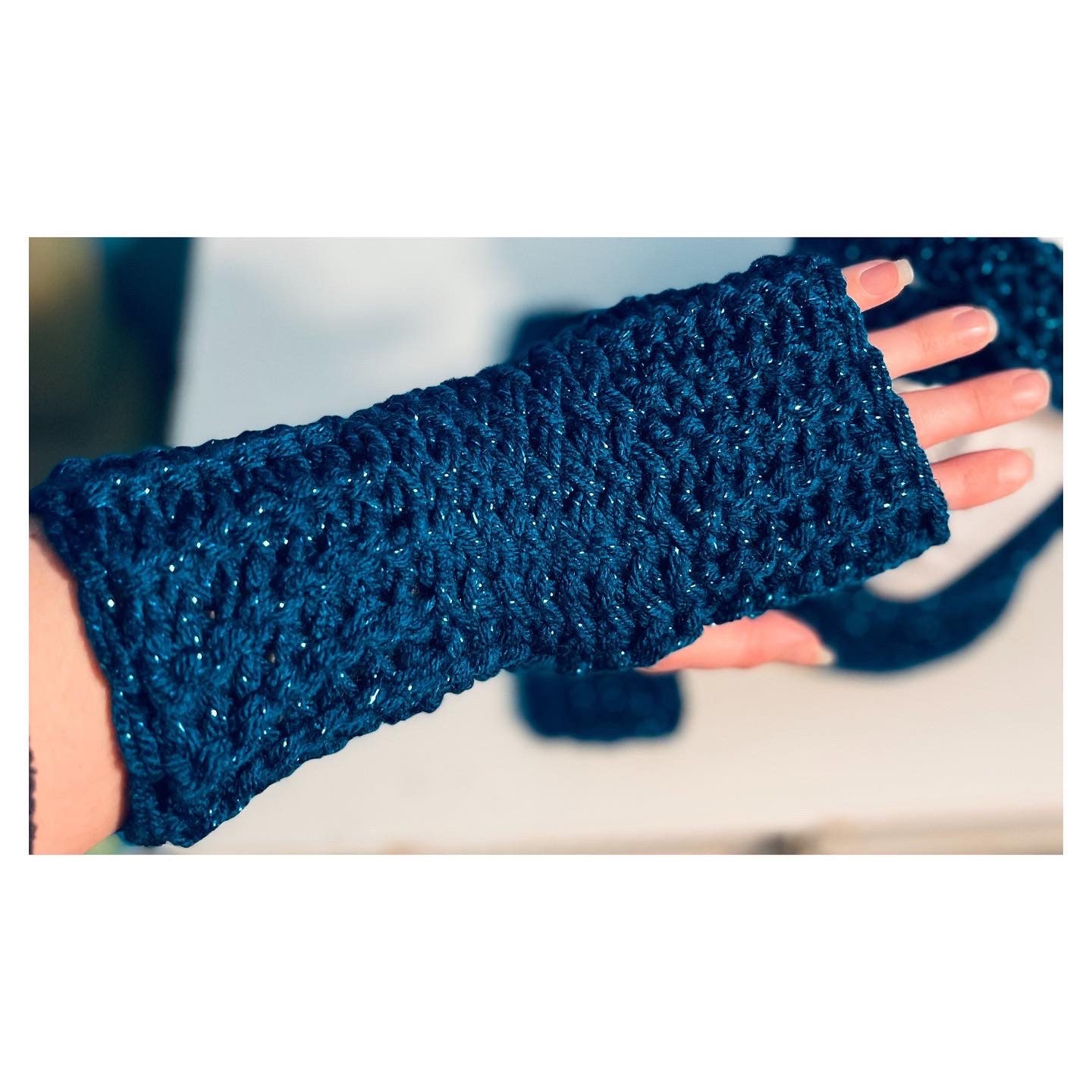 Knit Headband, Knit Cowl, and Fingerless Gloves Set - Etsy display picture 3