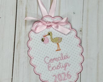 Stork Pregnancy Announcement, Scalloped Stork Christmas Ornament, Personalized Christmas Ornament with Stork, Custom Christmas Ornament