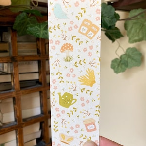 Gardening Pattern Bookmark, Gardening Bookmark, Nature Bookmark for Gardeners, Garden Lover Bookmark, Cozy Cottagecore Bookmark