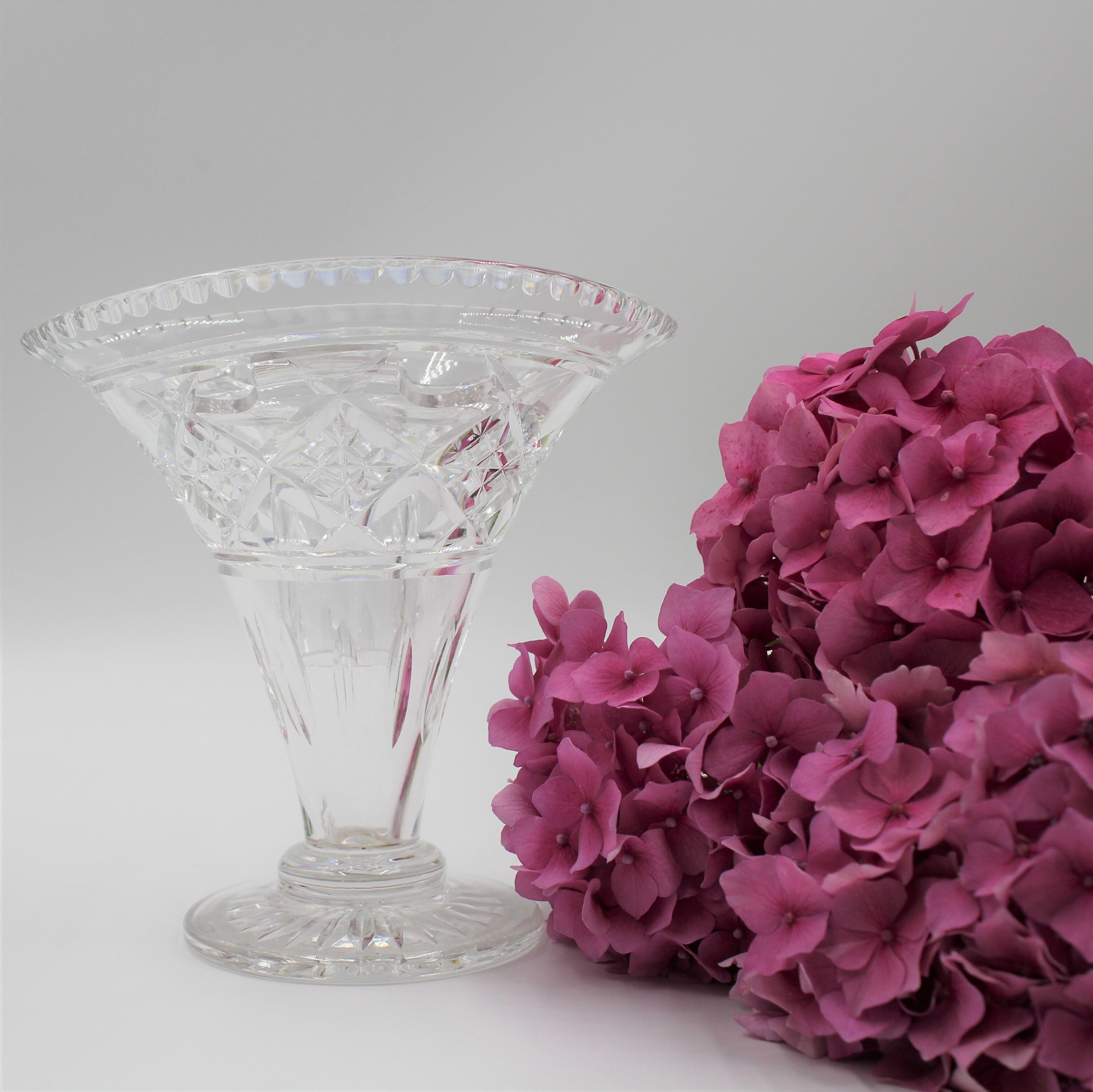 Stuart Crystal Fan Shaped Vase and Frog, Reference Number RB637674