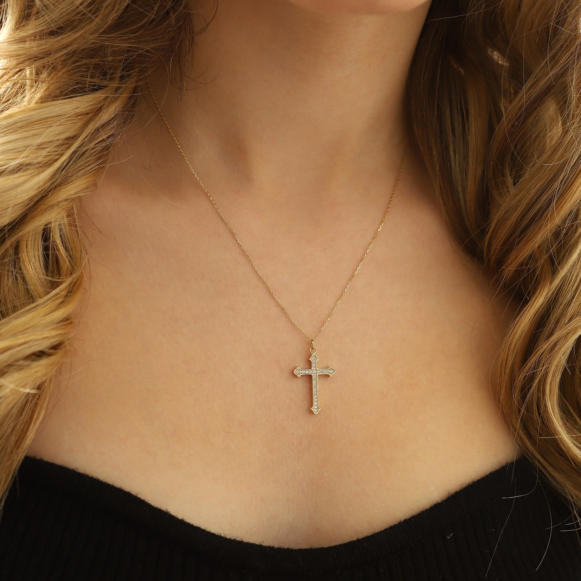 Crucifix Necklace in 14k Gold 