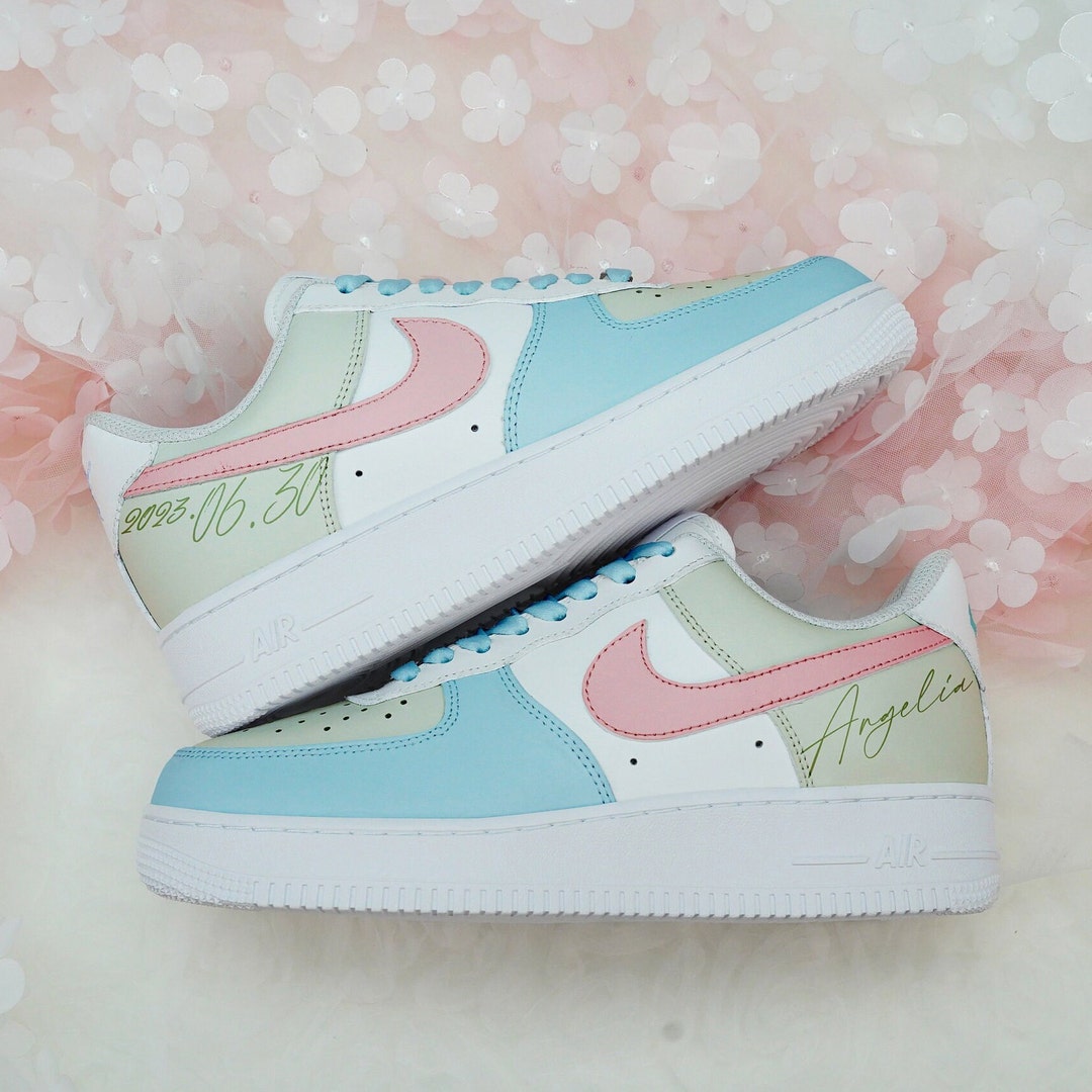 nike air force 1 07 essential gold