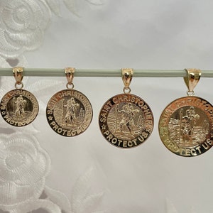 St. Christopher Circle Shaped Pendant &lt;&gt; Solid 14k Yellow Gold