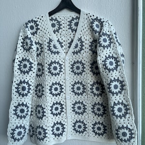 MerlaDesigns Ethnic Square Unisex Colorful Cardigan,Unisex Long Sleeve Sweater,Vintage Motif Sweater for Men,Red Flower Knit Unisex Cardigan