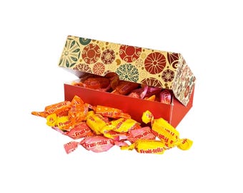 100 X HARIBO MAOAM Stripes Raspberry Fruit Chews – Sweet Chewy Candy For Kids Parties & Snacks