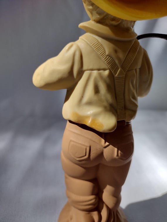 Vintage Avon Catch a Fish Sonnet  Boy with Fishing Pole Cologne Perfume Bottle View 4