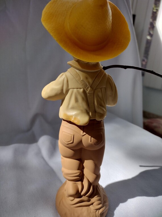 Vintage Avon Catch a Fish Sonnet  Boy with Fishing Pole Cologne Perfume Bottle View 3