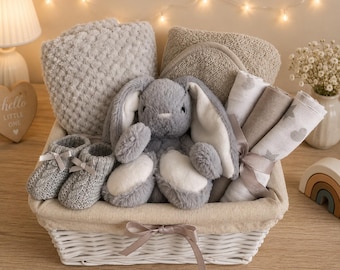 Cesto regalo neutro per neonato / Cesto regalo per neonato / Regalo unisex per baby shower / Cesto regalo di lusso in vimini per neonato