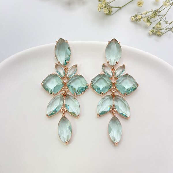 Zouhaira Earings Leaf Charm-Green main image 1