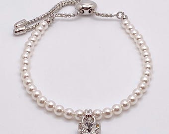 White Swarovski Pearl Bridal Bracelet with Clear Crystal Charm, Adjustable Wedding Bracelet, Elegant Bridesmaid Jewelry