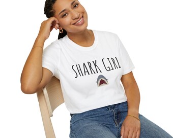 Camiseta de chica tiburón / Camiseta gráfica para amantes de los tiburones