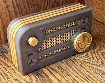 1938 Vintage Style Radio Bluetooth Speaker Case