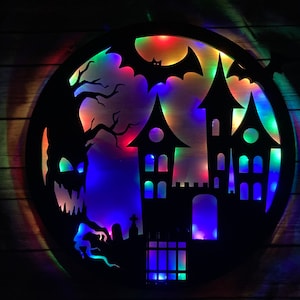 Halloween Light Up Door hanger, Halloween decor, Front door decor , spooky, bat , haunted house,
