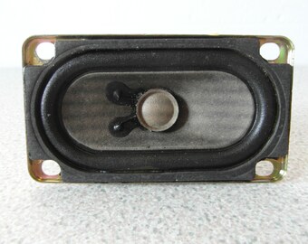 Sanyo Small Projector Speaker - Model VS003PEB - 3 Watt - 90mm x 50mm - Vintage Collectable Electrical