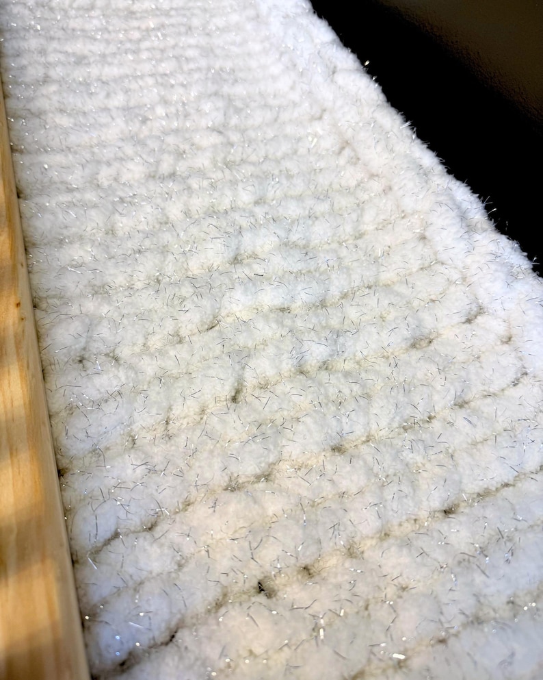 chunky knit blanket loom 50” showing blanket with a tight knit