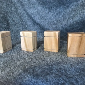Keepsake Tulip Poplar Wood Urn