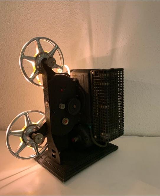 Unique KODASCOPE 8 mm Projecteur de Cinéma Transformé en Lampe LED