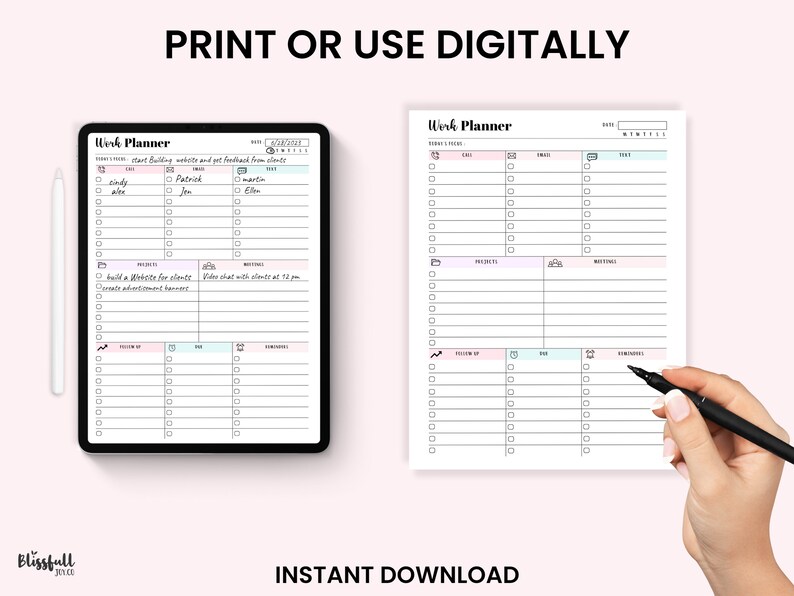 Puede incluir: Un planificador de trabajo digital imprimible con un esquema de color rosa y azul. El planificador incluye secciones para tareas, proyectos, reuniones, seguimiento, vencimiento y recordatorios. El texto "IMPRIMIR O USAR DIGITALMENTE" est&aacute; en la parte superior de la imagen.