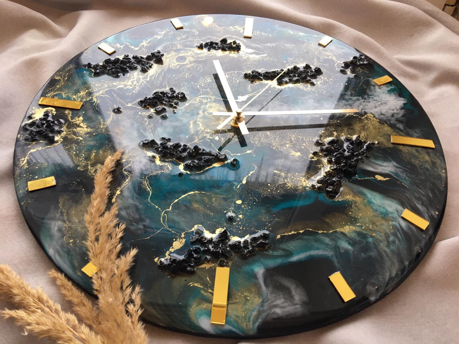 Epoxy Resin Art Wall Clock, Blue Resin Clock for Wall,modern Wall Decor ...