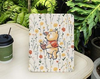 Cute Winnie Pooh Floral iPad Case with Pencil Holder Cover for iPad Air 4/5/6/7th 11" 13" iPad Pro 12.9 Inch iPad 9/10/11 Gen A16, Mini 6/7