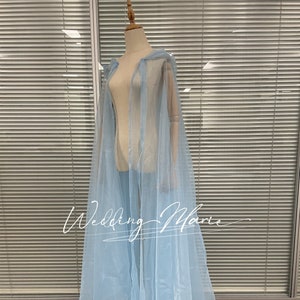Capa con capucha de organza azul claro: Capa de vestido de novia de hadas imagen 2