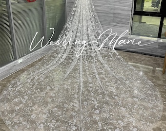 Sparkling Illusion Veil With Floral - Single Layer Comb Bridal Veil for a Dreamy, Ethereal Look