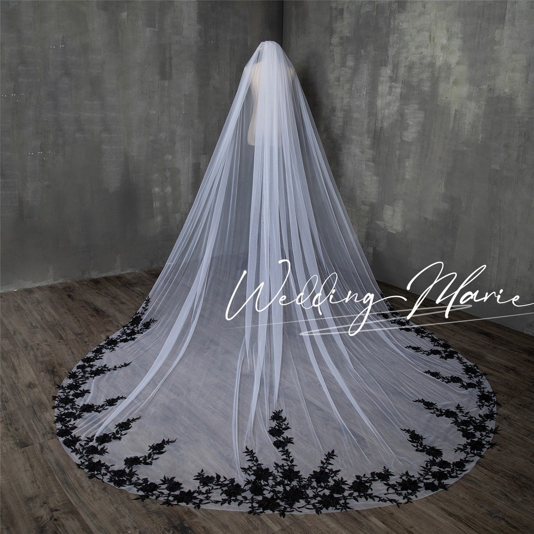 Handmade One Tier Wedding Veil With Black Lace, Ivory/white/beige Tulle