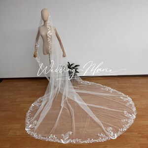 Handmade Cathedral Mantilla Wedding Veil: Leaf Applique Trim