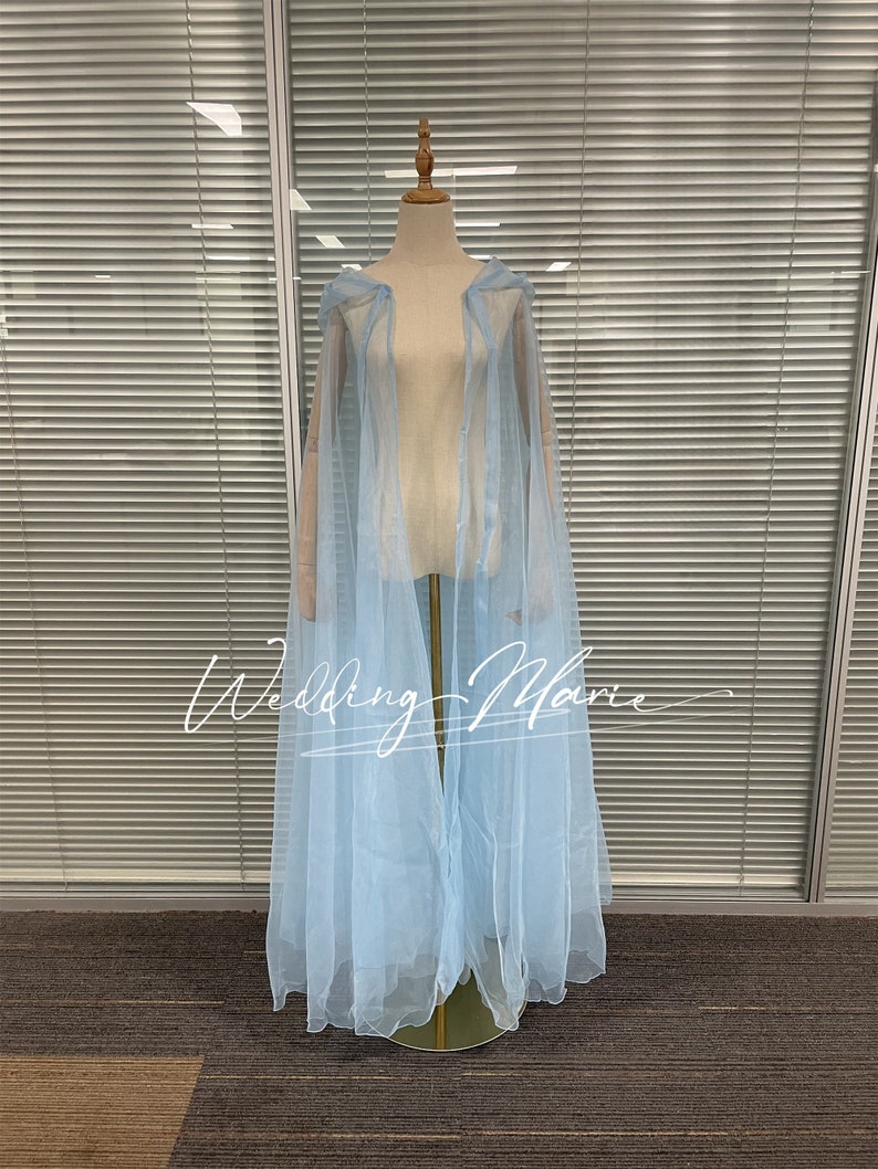 Capa con capucha de organza azul claro: Capa de vestido de novia de hadas imagen 3
