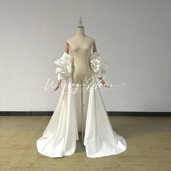 off the shoulder wedding dress accessories Lace Bridal Sleeves for Dress CHANEL  Detachable Chantilly Lace Wedding Dress Accessories 42EU/L/14UK/12US