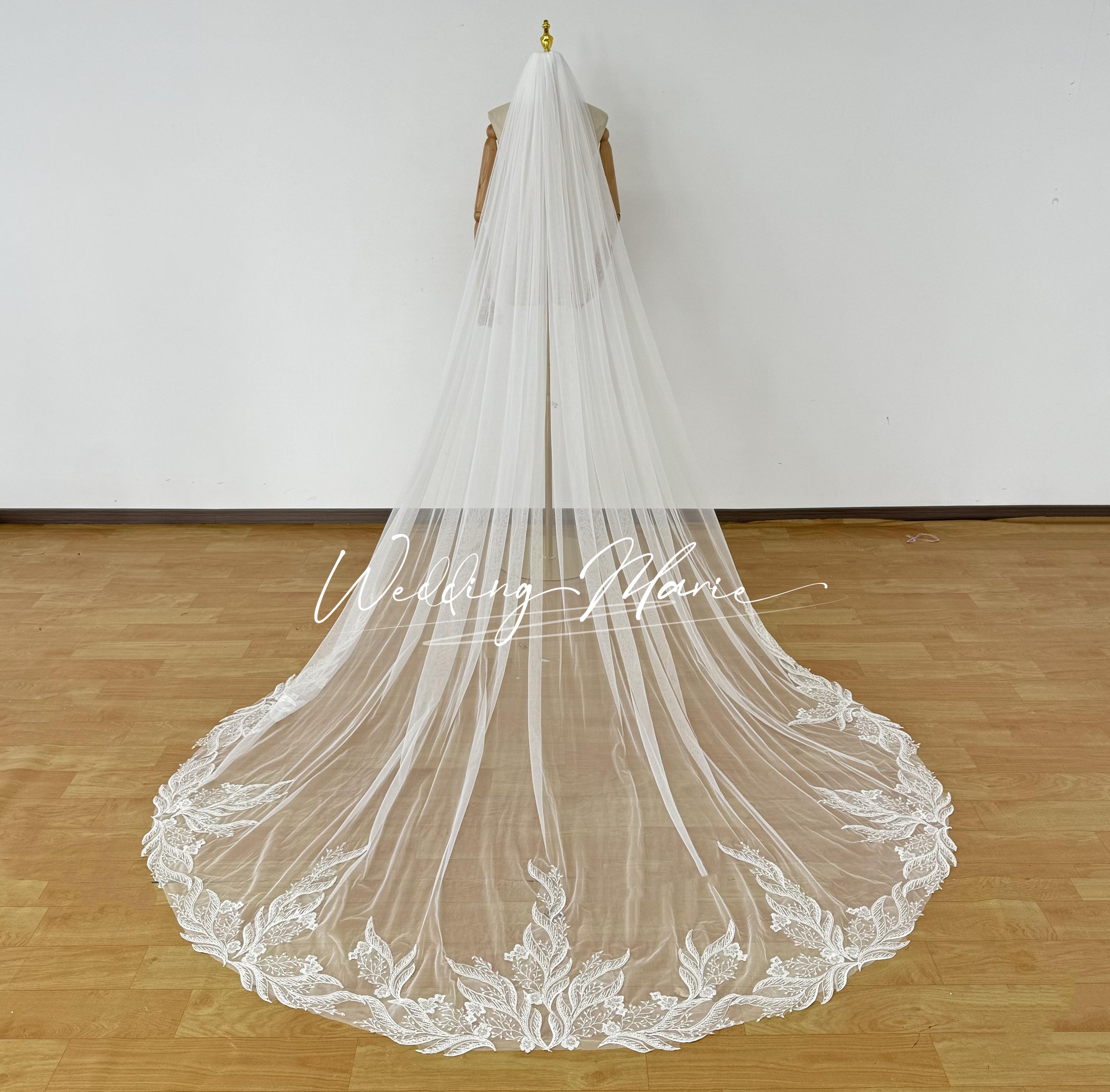 Plant Lace Wedding Veil: Elegant One Tier Bridal Veil - Etsy
