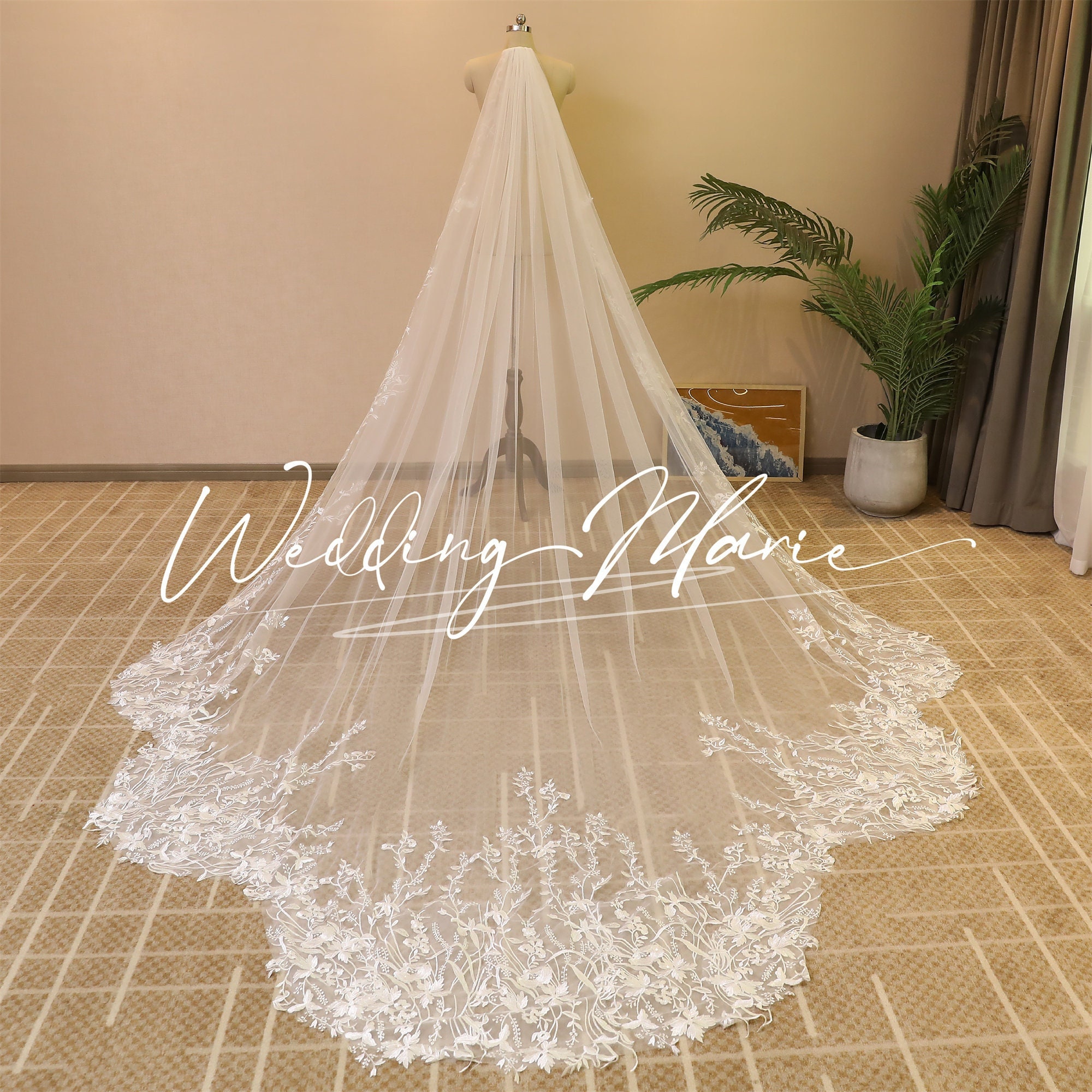 Floral Lace Cathedral Wedding Veil: Handmade Ivory Bridal  display picture 1