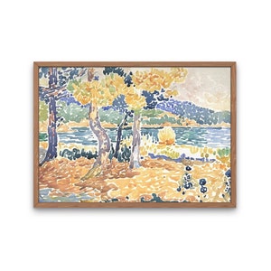 Puede incluir: Una pintura de acuarela de una escena de lago con árboles y un cielo azul. Los árboles están pintados en tonos de verde, amarillo y marrón. El lago es de color azul claro con toques de verde. El cielo es de color azul claro con toques de rosa y morado.