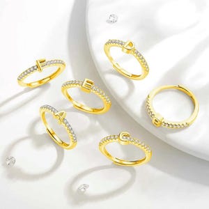 Anillo con nombre y letra de amanaGemsStore / Anillo de plata de ley 925 / Anillos con nombre personalizados / Regalo de cumpleaños / Anillo hecho a mano / Joyería de moda para el amor
