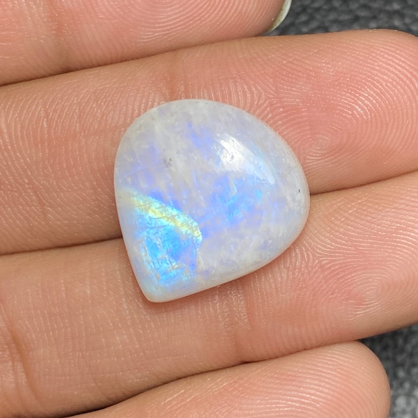 Superbe ~ Cabochon arc-en-ciel bleu feu blanc pierre de lune en forme de coeur - 19,50 x 20,50 x 7 mm. Pierres précieuses en vrac fabriquées à la main pour la fabrication de tous les bijoux.