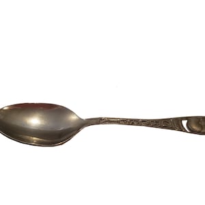 Georgia Spoon with Peach Design on Top – Vintage Georgia Collectible Spoon Souvenir – Georgia Peach Spoon in Excellent Condition