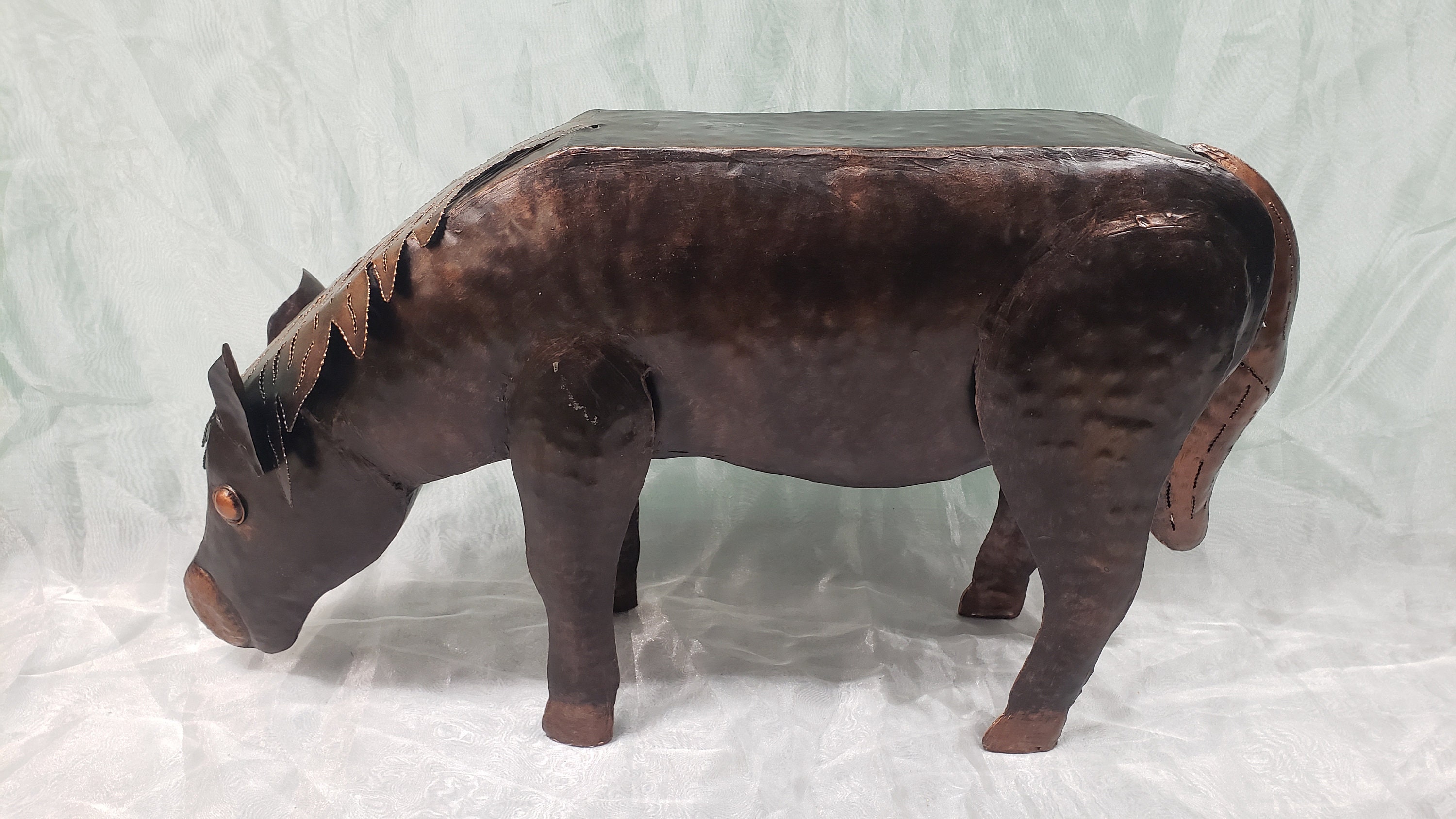 彫刻された金属製の馬の像：素朴な農家の装飾 - Etsy 日本