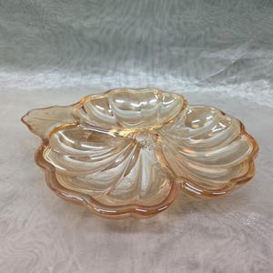 Amber Leaf Plate – Orange Glass Décor – Leaf Décor – Fall Décor – Fall Plate Décor – Carnival Glass – Translucent Orange Plate