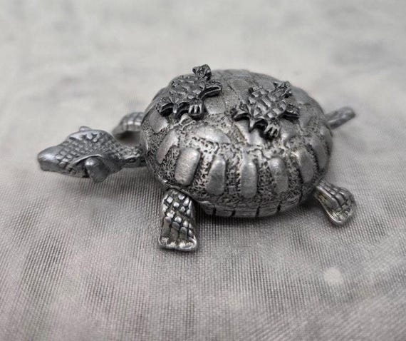 Vintage Metal Turtle Earring Holder and Turtle Earrings – Earring Jewelry – Turtle Earring Studs – Torieo Brand