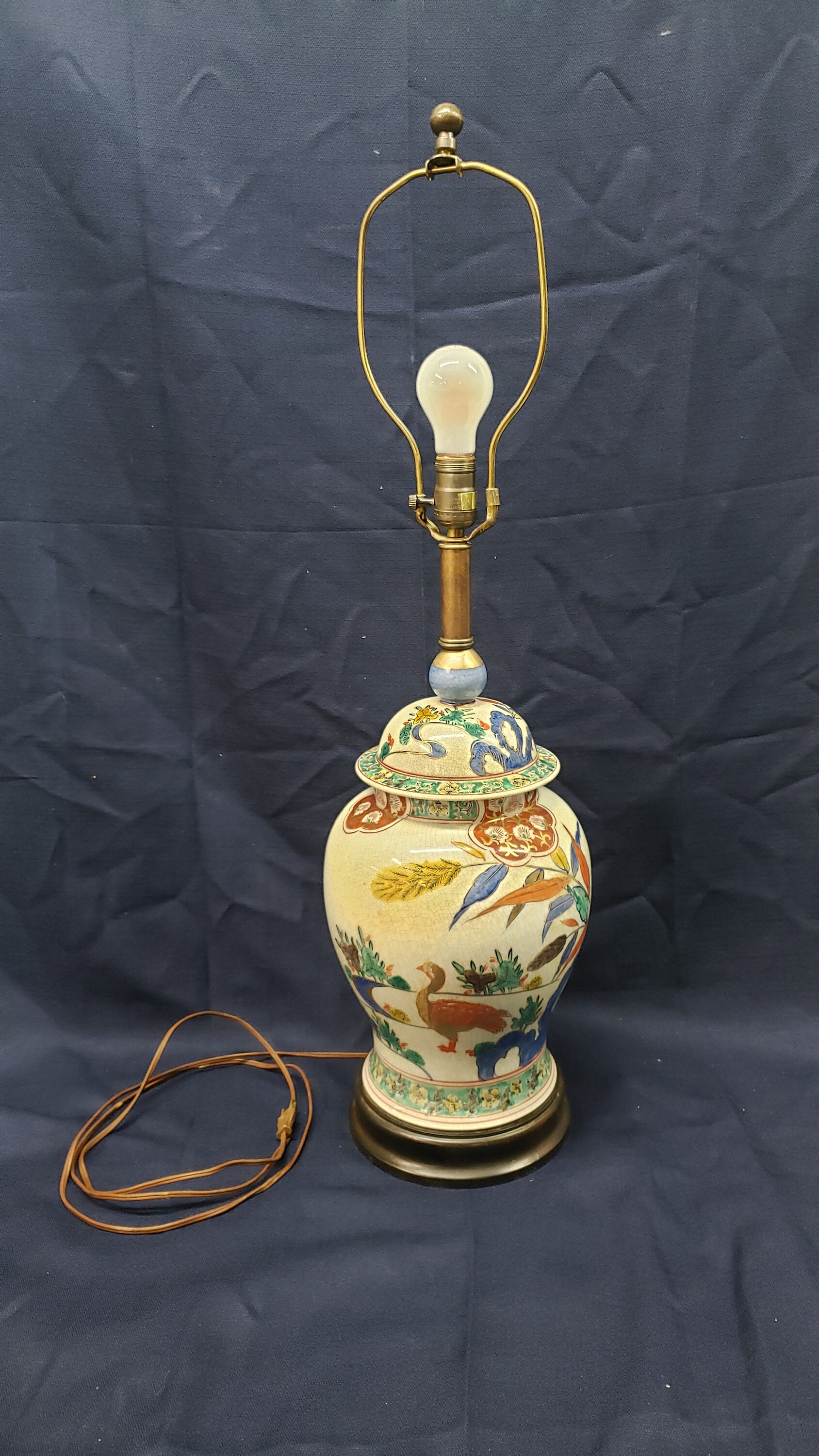Lamp Retro Poppies shade on ginger jar ceramic base