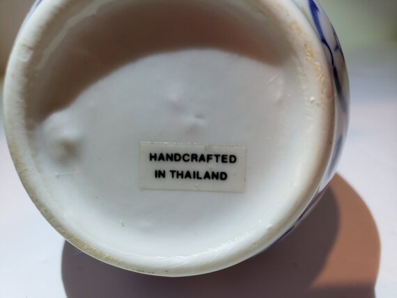 タイの陶器製花瓶：白とコバルトブルーの花柄デザイン - Etsy 日本