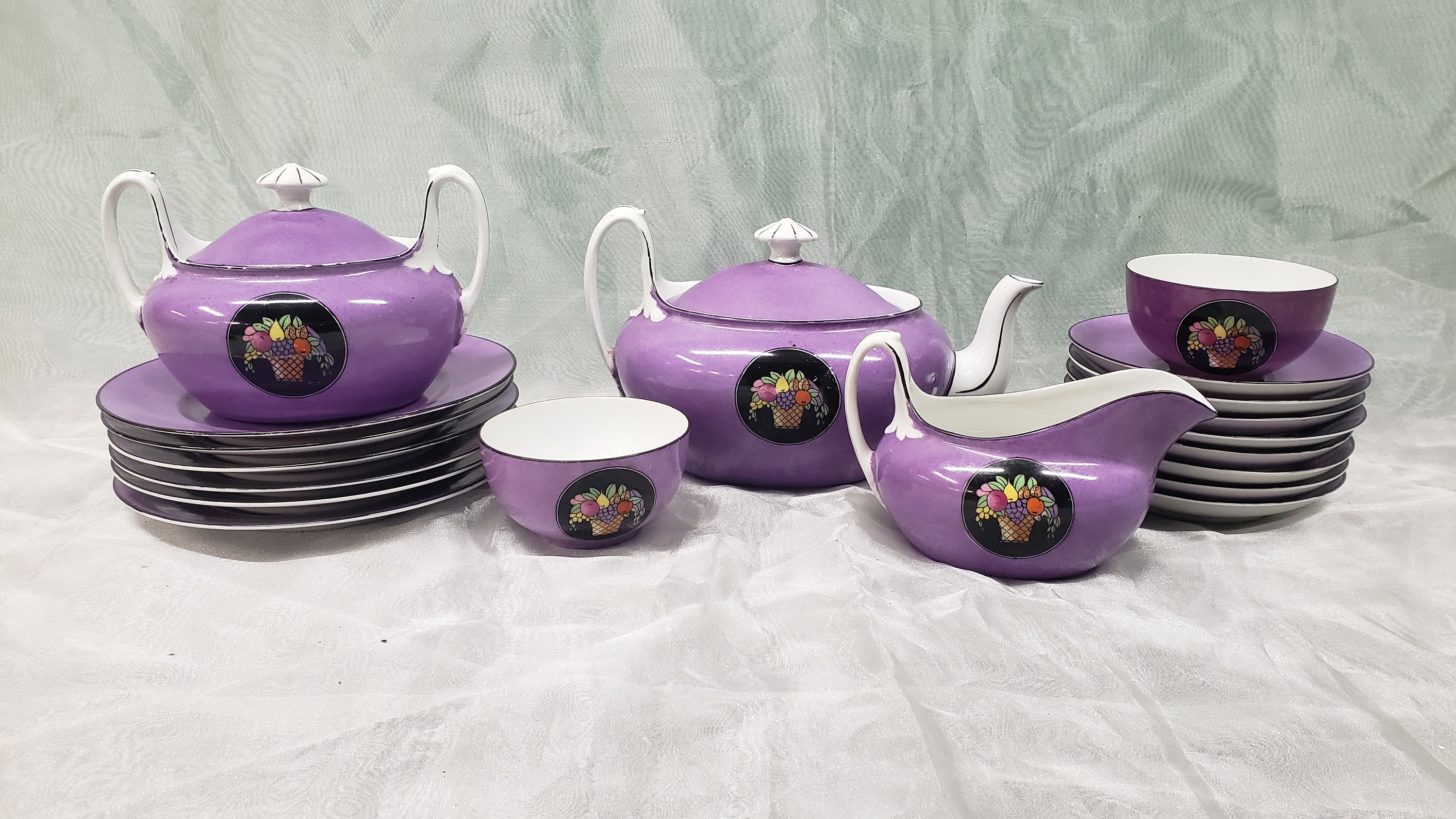 三色紅茶茶碗ニ客組 美術品・アンティーク・コレクション