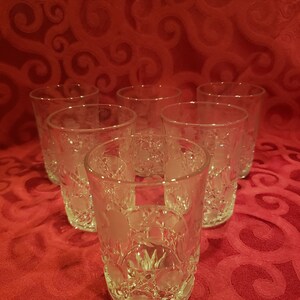 Juice Glasses – Set of 6 Juice Glasses with Etched Patterns – Drinkware and Dinnerware – Glass Tumblers