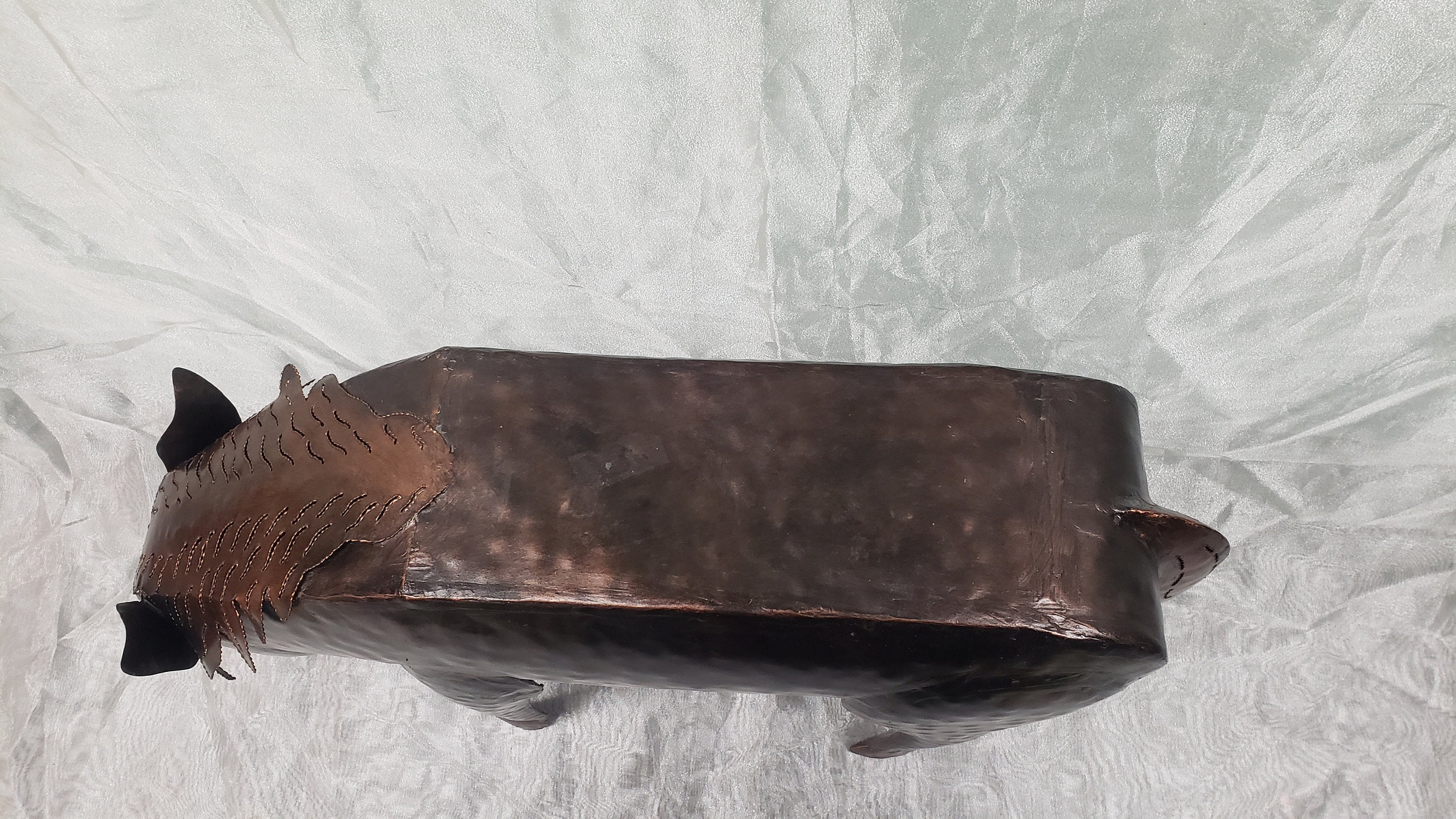 金属　馬　像　　(m 131010_397143596056391359219_9