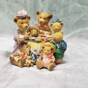 Bear Family Figurine – Desk Ornament – Bear Family Décor – Collectible Bear Décor Dresser Ornament – Vintage Collectible Décor