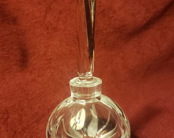 円錐形のストッパーが付いたガラス製の丸い香水瓶 - Etsy 日本 円錐形のストッパーが付いたガラス製の丸い香水瓶 - Etsy 日本