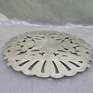 Wallace Vintage Silverplate Expandable Trivet - Metal Hot Pad Table Protection