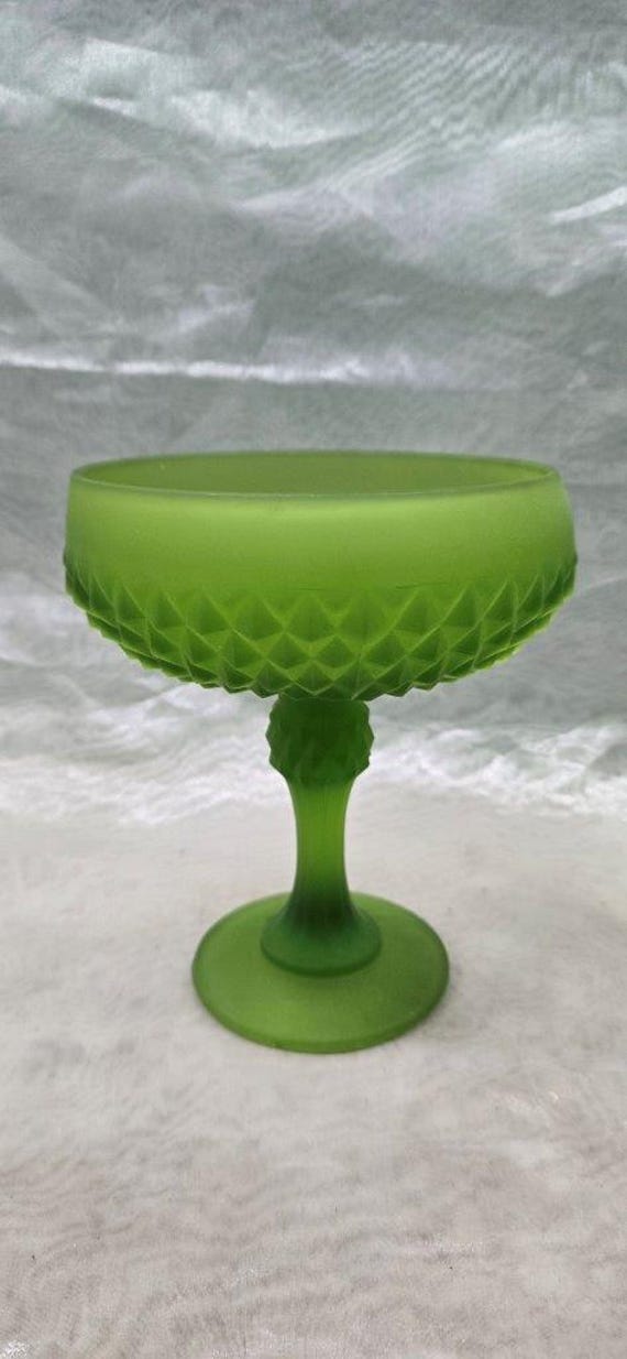 カットガラスのグリーン台座付きキャンディボウル：ホリデー