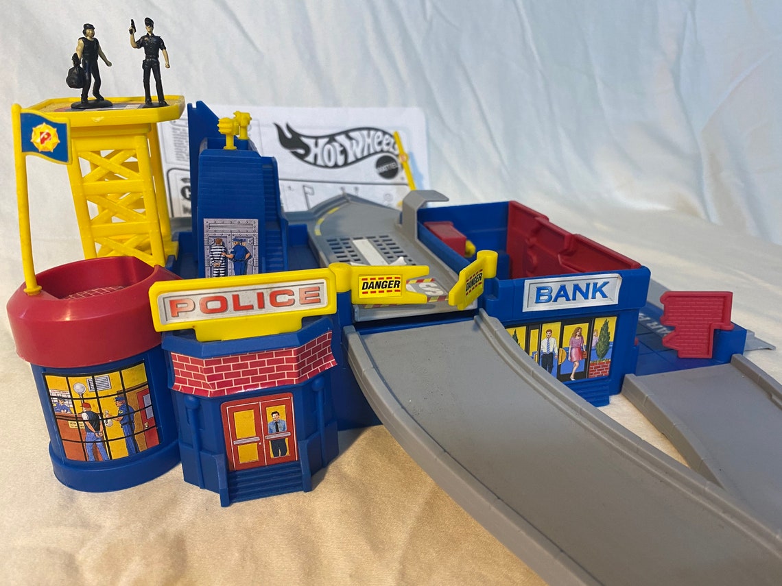 Vintage Hot Wheels Bank Robbery Play Set Etsy